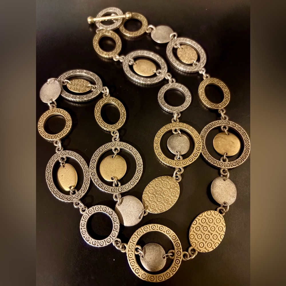 Premier Designs Mixed Metal Circle Link Necklace